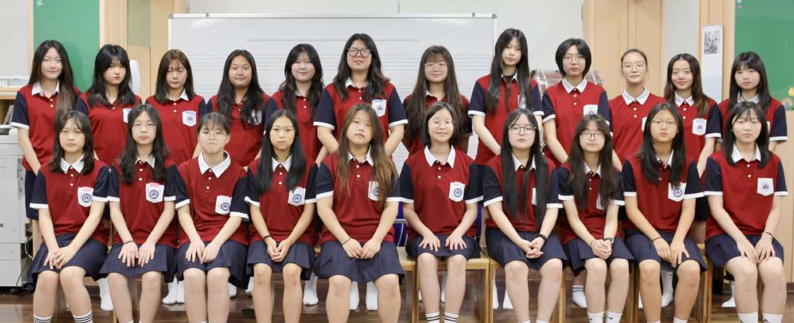 Hyesung Girls Middle School Choir Image